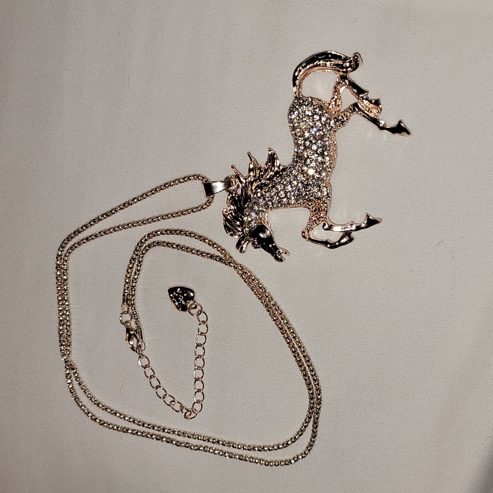 Horse pendant